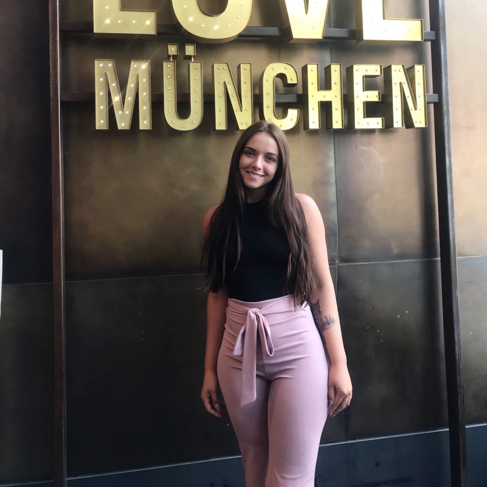 Windsor Mauve Dress Pants with a Tie